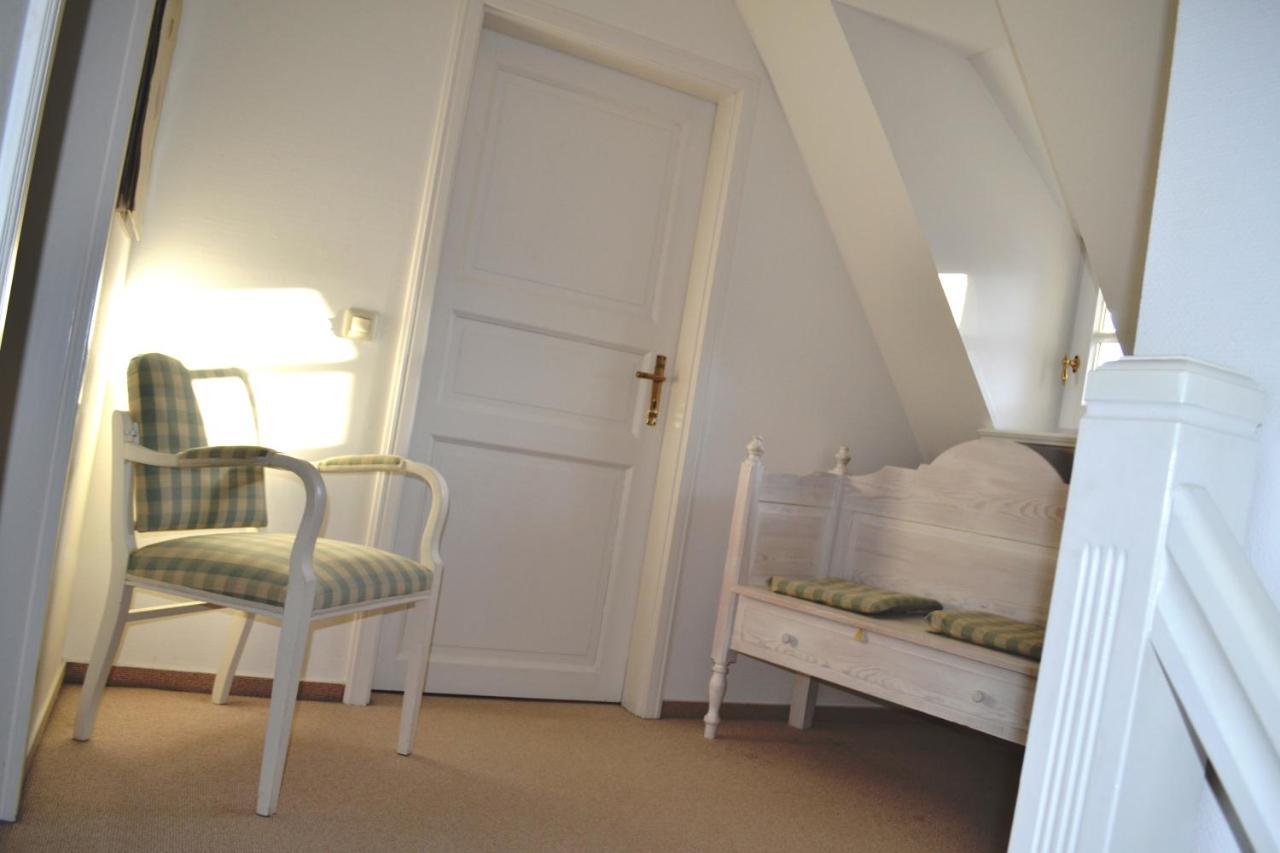 Ferienhaushaelfte Am Museum Alkersum Bagian luar foto